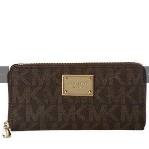 Michael Kors Jet Continental Logo Wallet